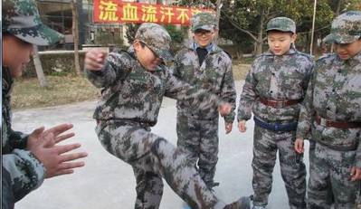 上海军事冬令营几岁可以参加