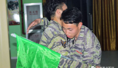 拓展游戏：爱的抱抱游戏
