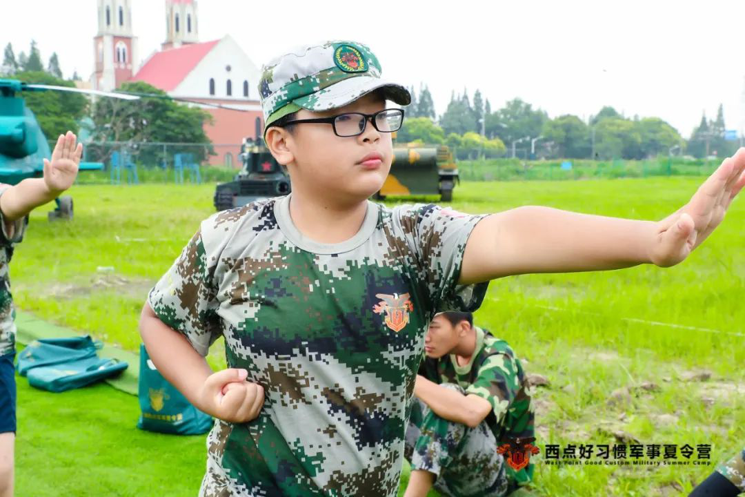 体验军魂铸造，做乘风破浪的小战士！