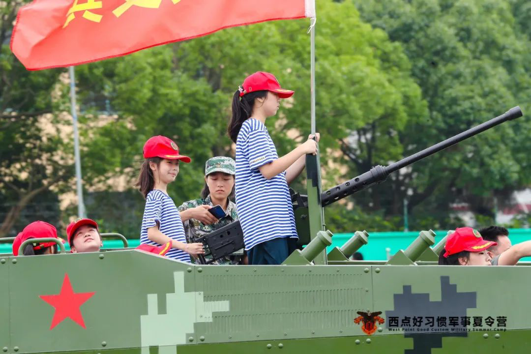 结营|时间像礼物一样， 在结束时赠予我们开始。