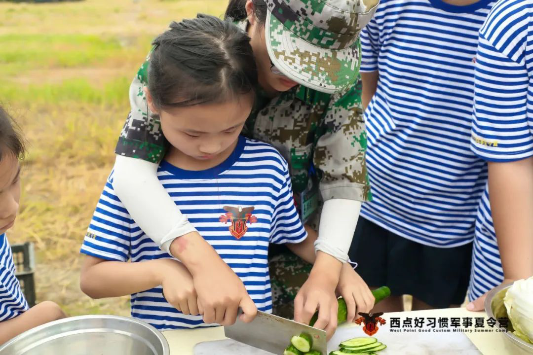 这个暑假，到底是谁家的娃在偷偷的茁壮成长？,上海西点军事夏令营
