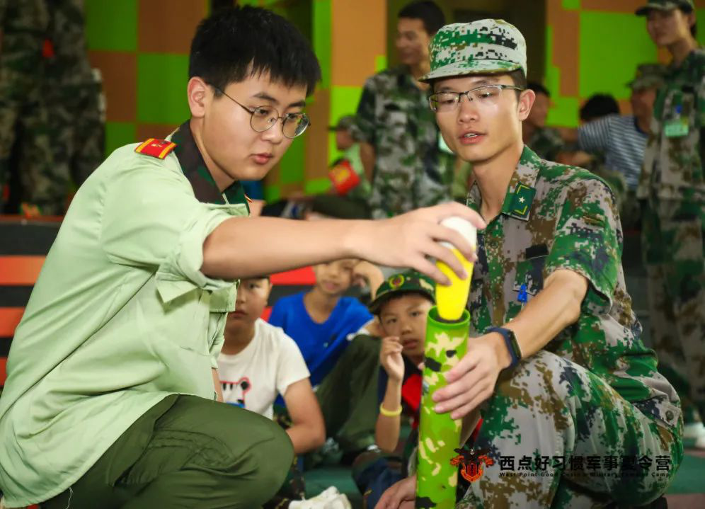 不来看看孩子们夏令营的精彩照片吗？,上海西点军事夏令营