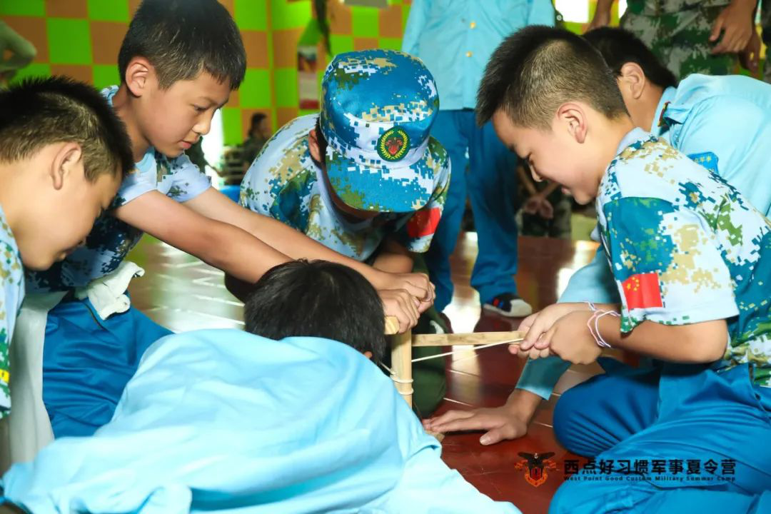 不来看看孩子们夏令营的精彩照片吗？,上海西点军事夏令营