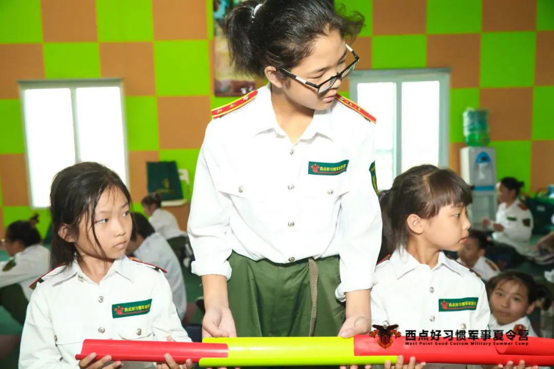 不来看看孩子们夏令营的精彩照片吗？,上海西点军事夏令营
