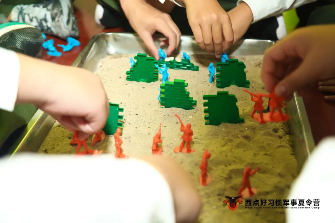 不来看看孩子们夏令营的精彩照片吗？,上海西点军事夏令营