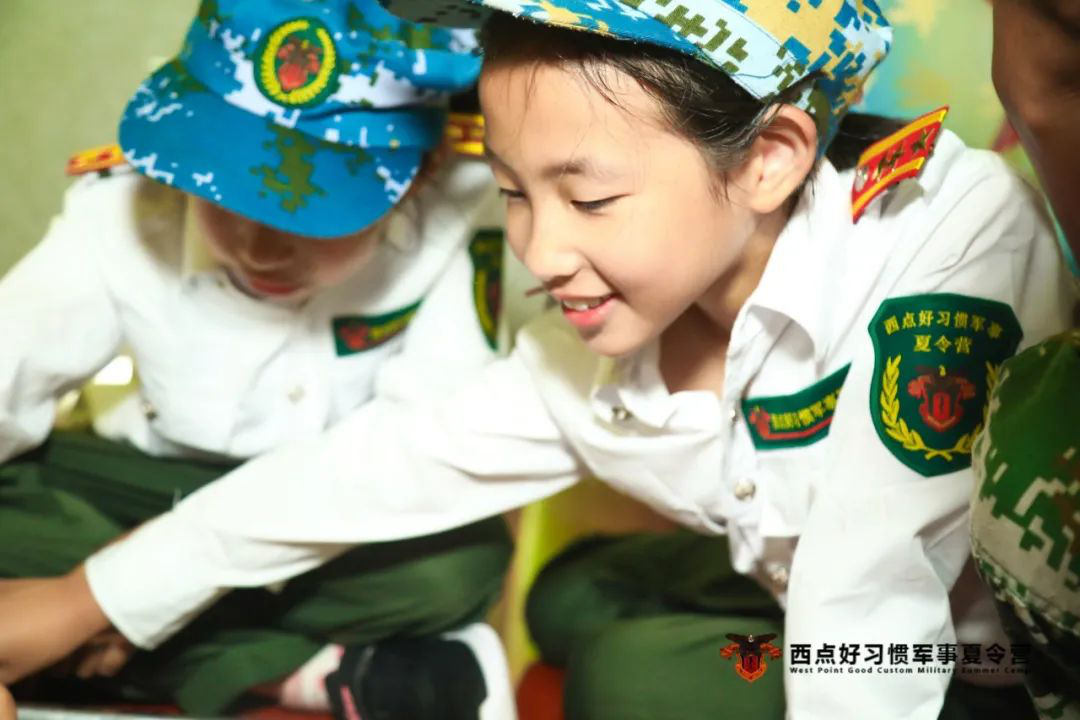 不来看看孩子们夏令营的精彩照片吗？,上海西点军事夏令营