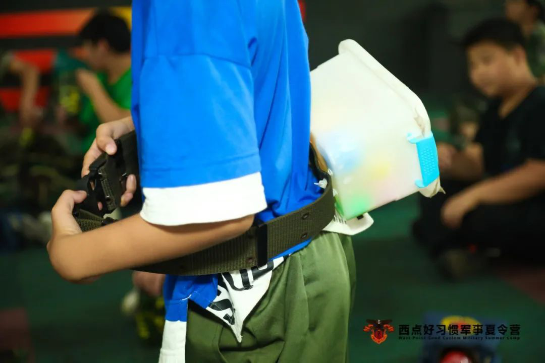 不来看看孩子们夏令营的精彩照片吗？,上海西点军事夏令营