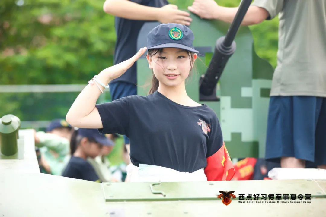 不来看看孩子们夏令营的精彩照片吗？,上海西点军事夏令营