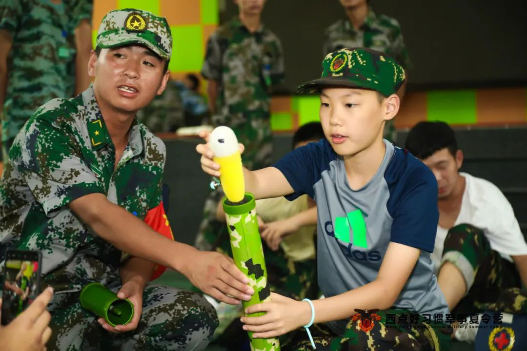 不来看看孩子们夏令营的精彩照片吗？,上海西点军事夏令营