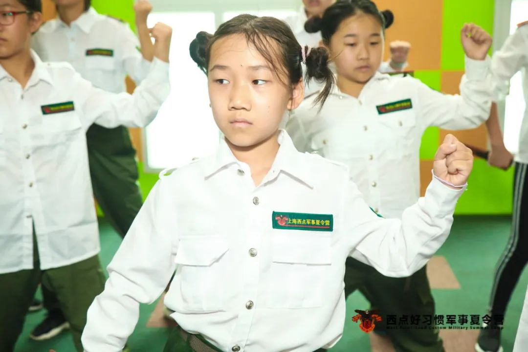 不来看看孩子们夏令营的精彩照片吗？,上海西点军事夏令营