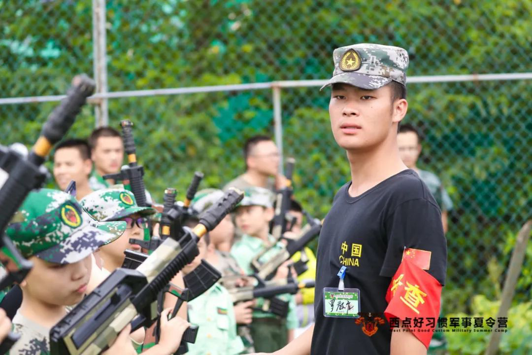 台风暴雨也浇灭不了小战士训练好习惯的热情！,上海西点好习惯军事夏令营