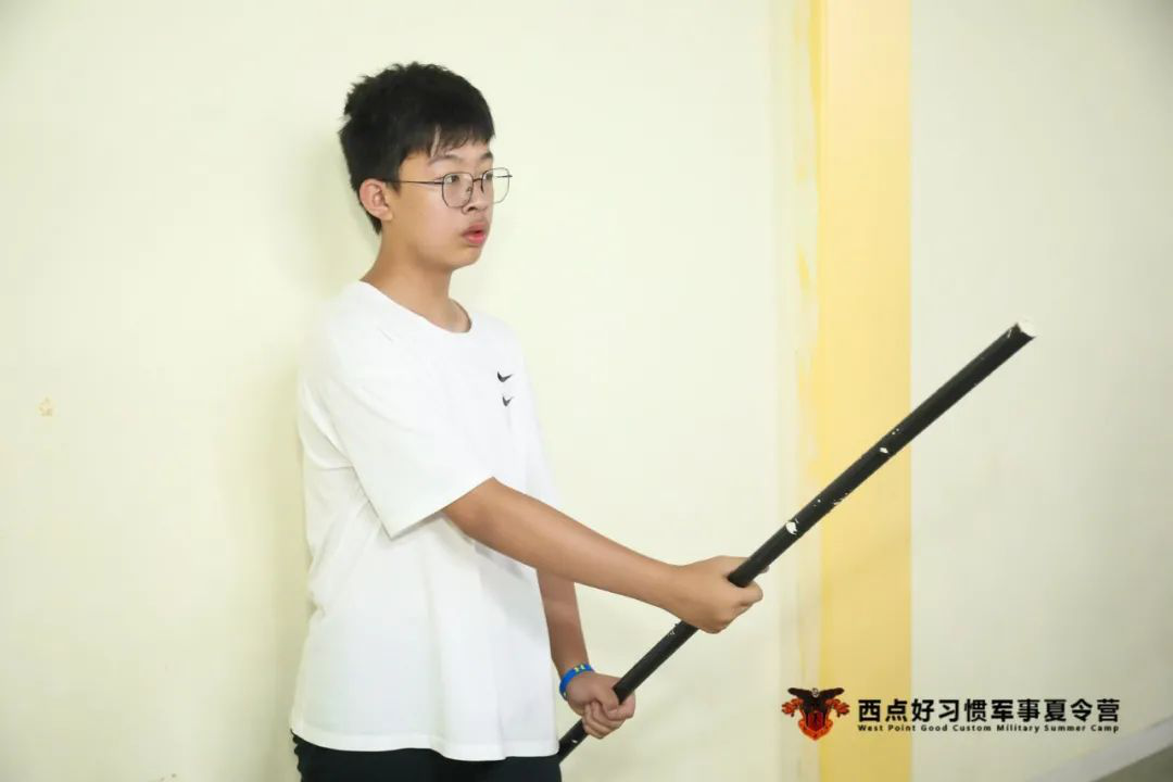 台风暴雨也浇灭不了小战士训练好习惯的热情！,上海西点好习惯军事夏令营