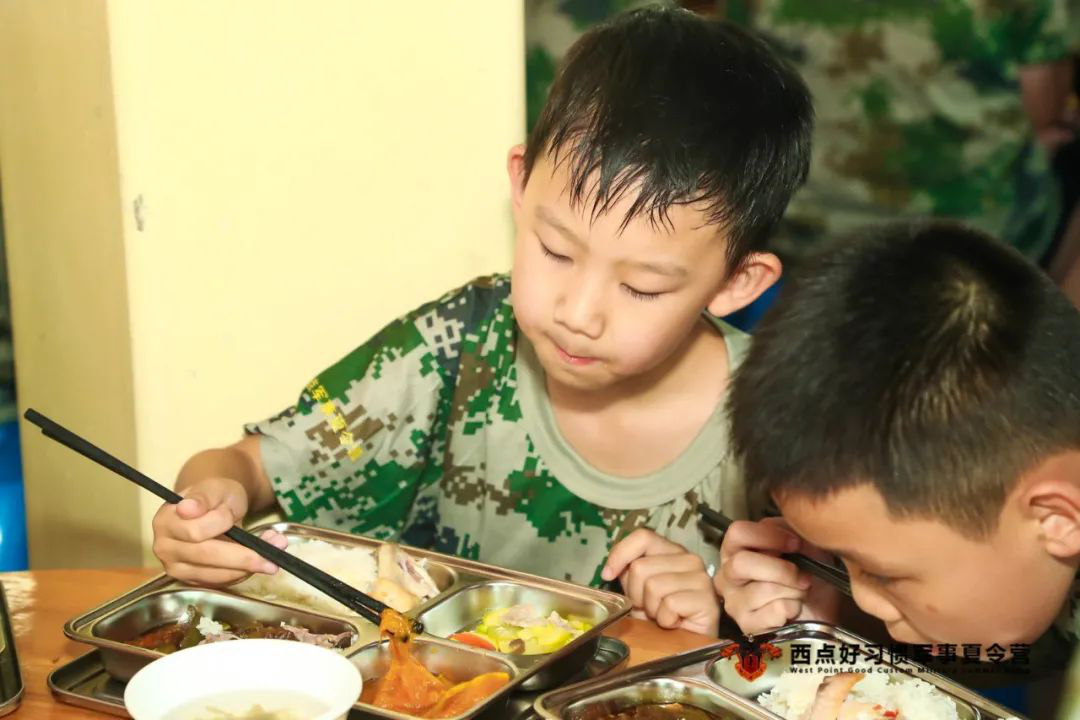【奇幻历险站】快看过来，这里有夏天最正确的打开方式…,上海西点好习惯军事夏令营