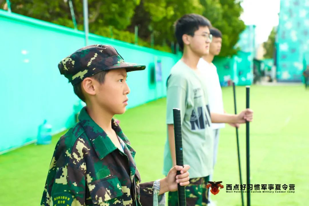 这个夏天，我们迎骄阳，让汗水尽情流淌！,上海西点好习惯军事夏令营