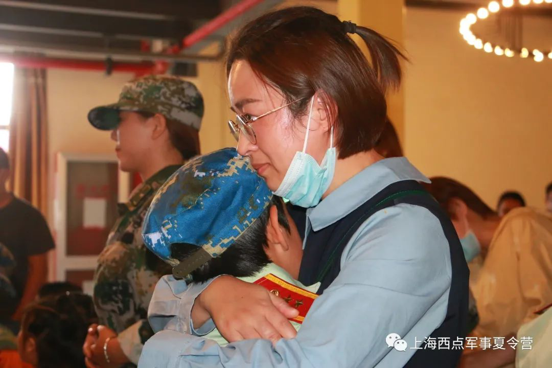 西点小兵王结营!说好不哭，看到你们转身却......