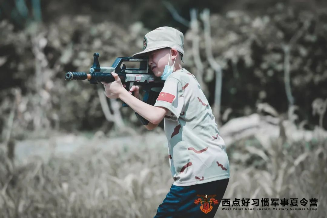 让我看看，谁还不晓得这个酷炫的亲子军旅营！,国庆亲子活动