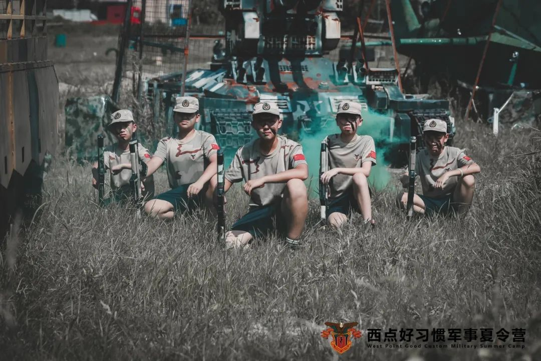 让我看看，谁还不晓得这个酷炫的亲子军旅营！,国庆亲子活动