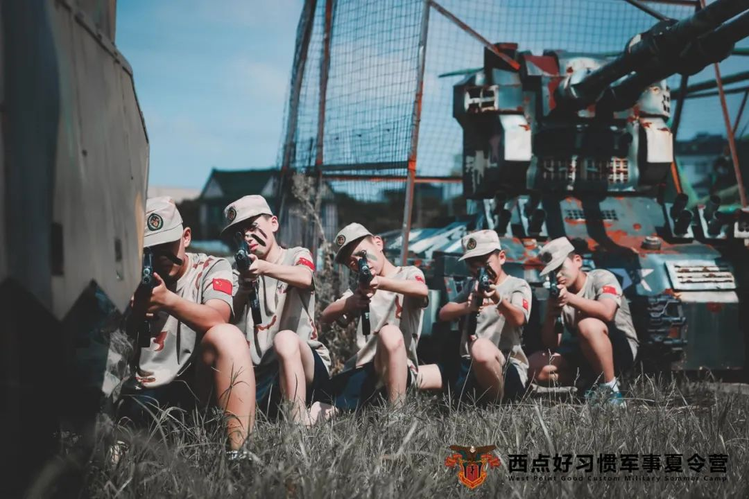 让我看看，谁还不晓得这个酷炫的亲子军旅营！,国庆亲子活动