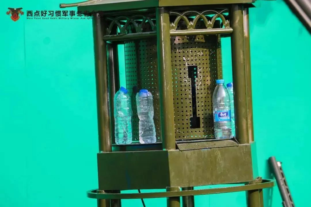 2023上海西点“小小徽商军营亲子挑战赛”开始啦！  我们的小战士们经过徽商军营亲子挑战赛，会有怎样精彩的表现呢？  让我们一起去看看吧开始挑战啦
